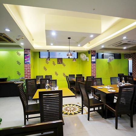 Airport Hotel Grand By Fantasia Új-Delhi Kültér fotó