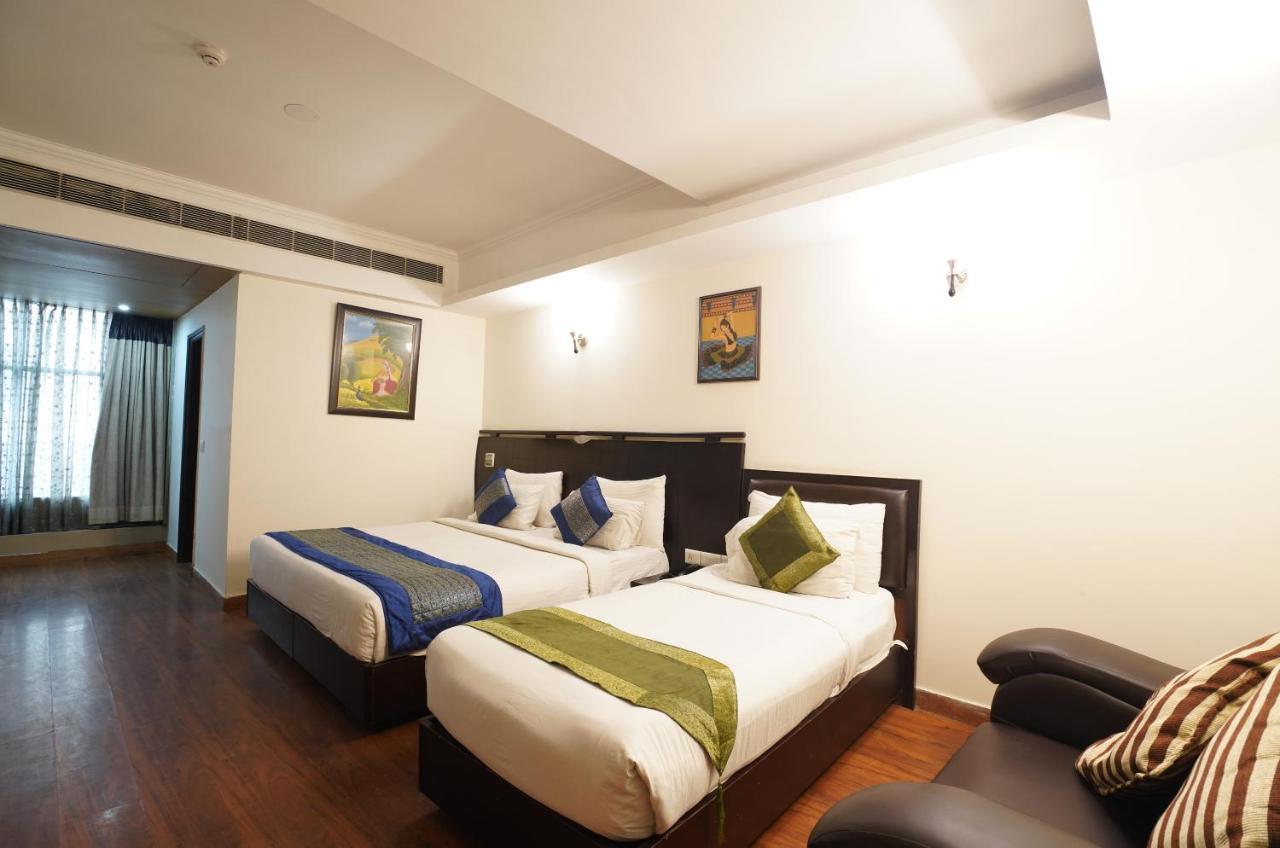 Airport Hotel Grand By Fantasia Új-Delhi Kültér fotó