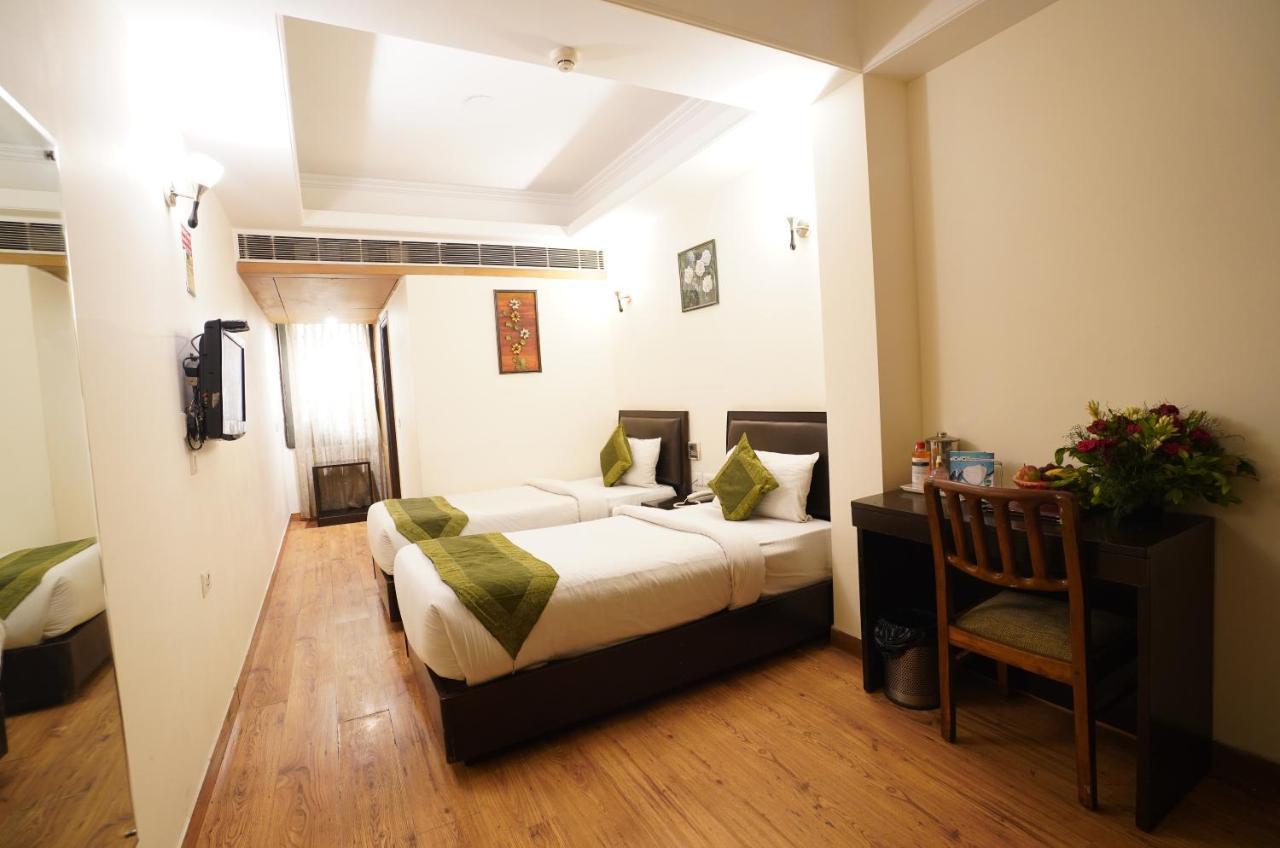 Airport Hotel Grand By Fantasia Új-Delhi Kültér fotó