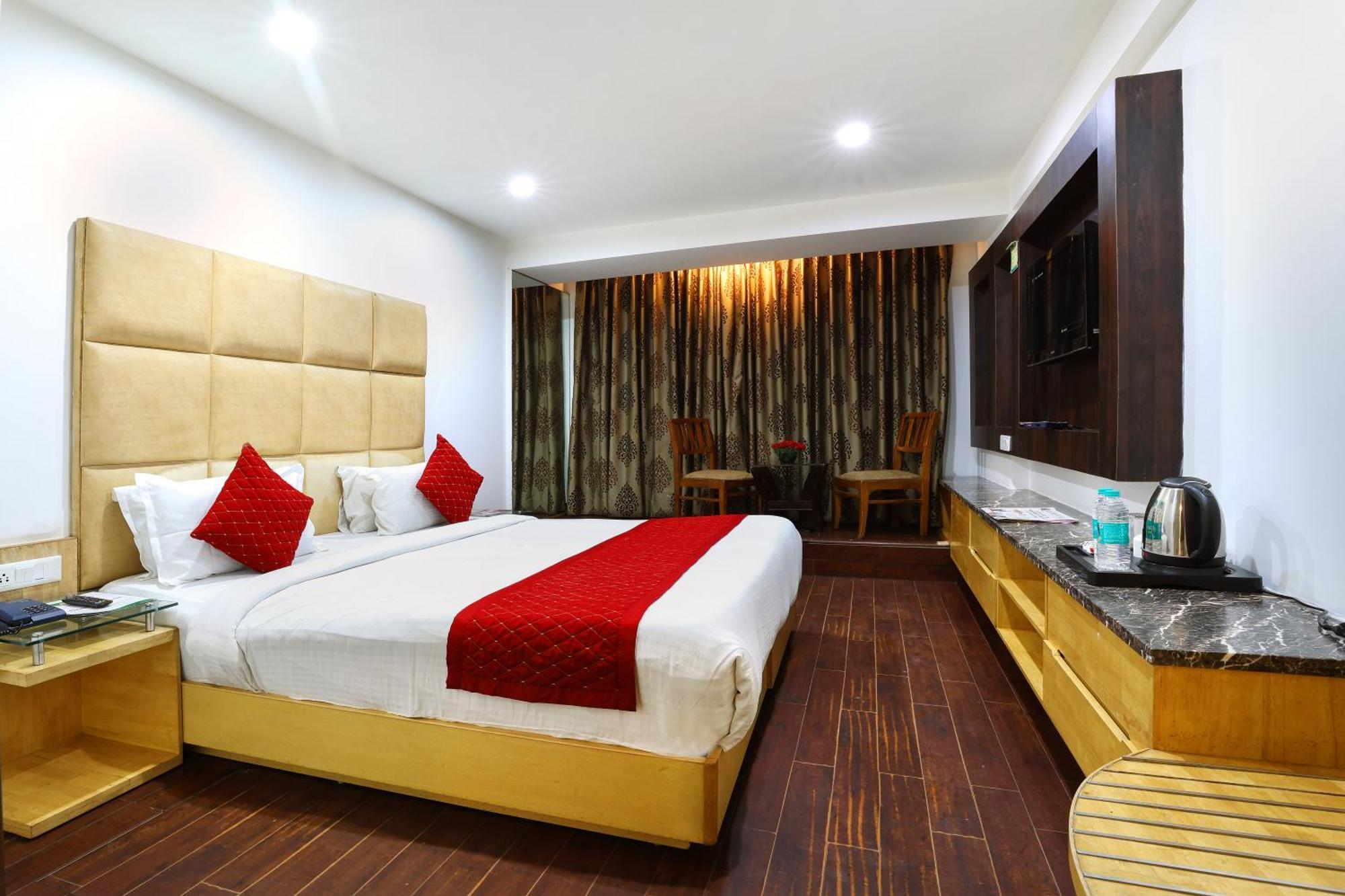 Airport Hotel Grand By Fantasia Új-Delhi Kültér fotó