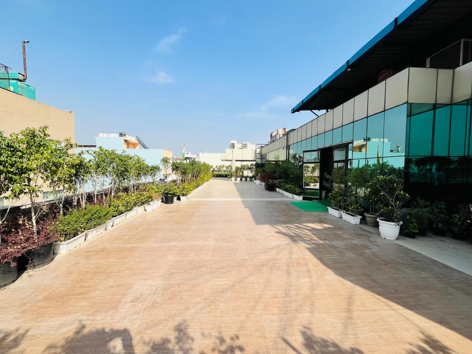 Airport Hotel Grand By Fantasia Új-Delhi Kültér fotó