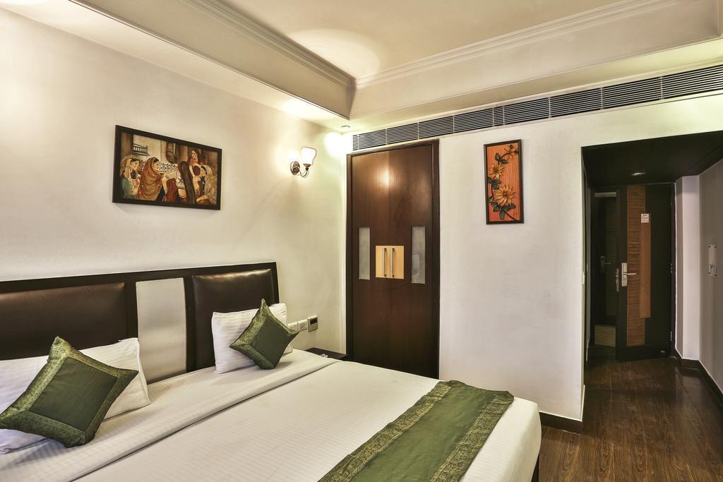 Airport Hotel Grand By Fantasia Új-Delhi Kültér fotó