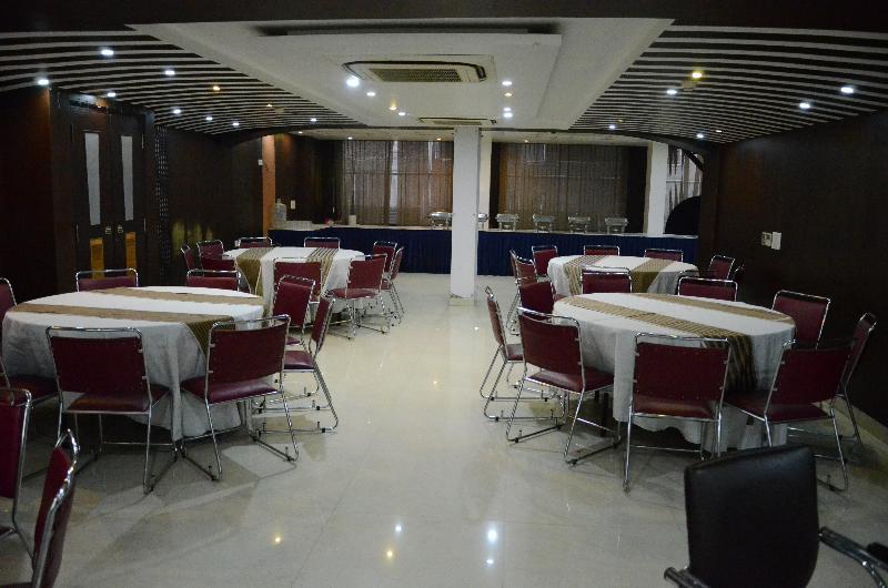 Airport Hotel Grand By Fantasia Új-Delhi Kültér fotó