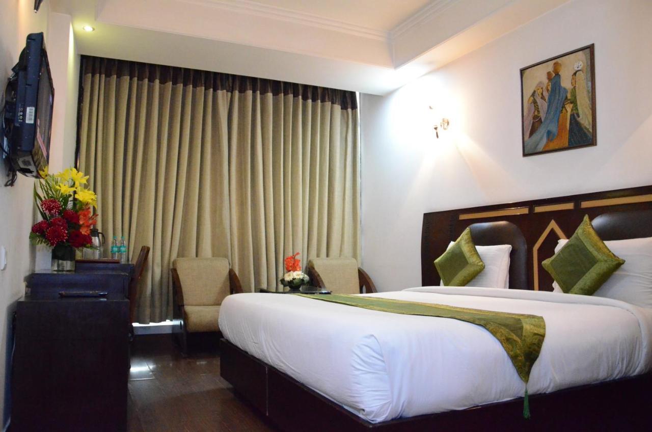 Airport Hotel Grand By Fantasia Új-Delhi Kültér fotó